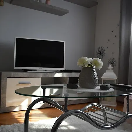 Apartament Sunshine Near Bridge
