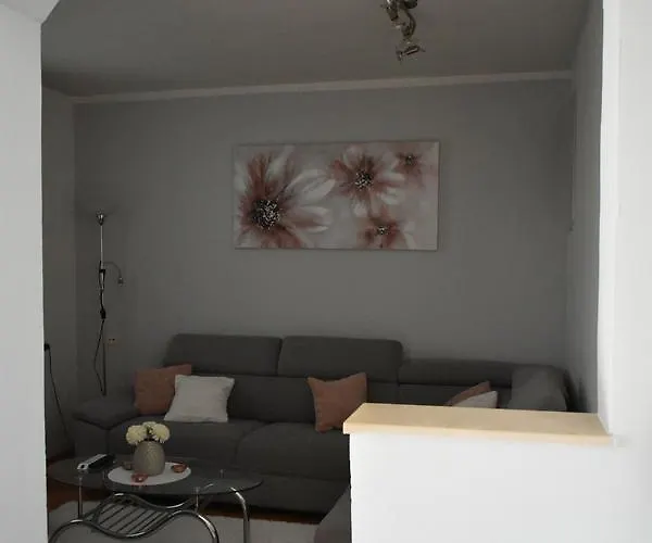 Sunshine Near Bridge Appartement