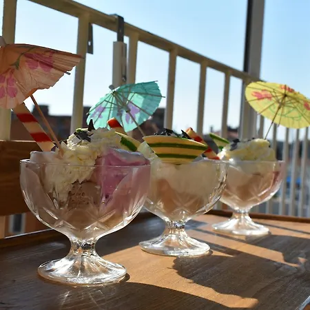 Sunshine Near Bridge 아파트 자다르