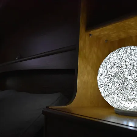 Sunshine Near Bridge Appartement