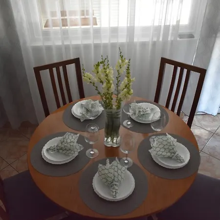 Sunshine Near Bridge 아파트 *